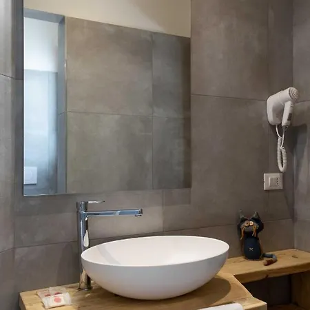 Rosa Hotel 3*