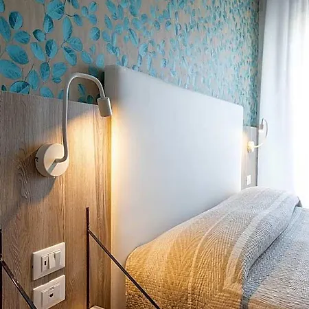 Rosa Hotel 3*